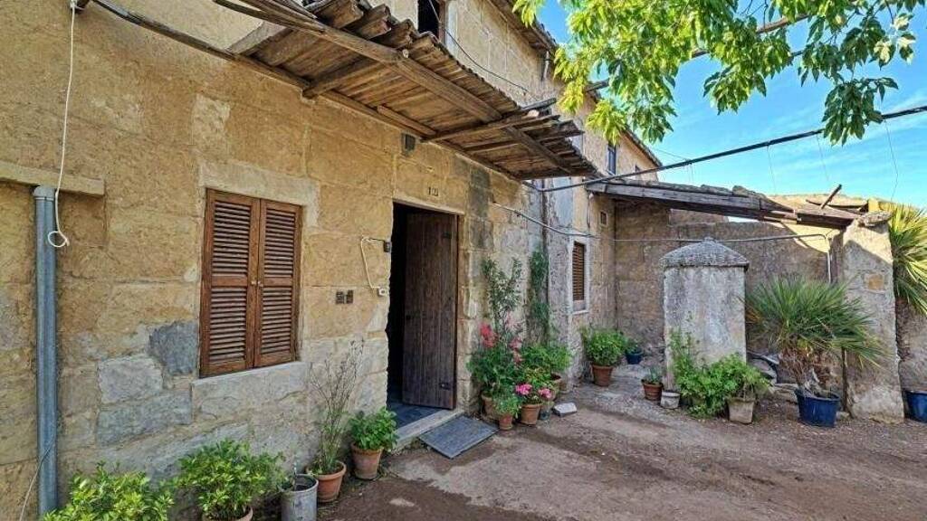 Haus zum Kauf 450.000 € 5 Zimmer 151 m² 3.017 m² Grundstück Pollensa 07460