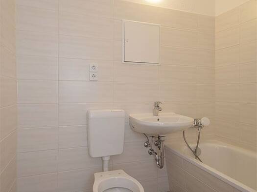 Wohnung zur Miete 449 € 3 Zimmer 70,4 m² 2. Geschoss Lunzbergring 5 Heide Nord Halle (Saale) 06120