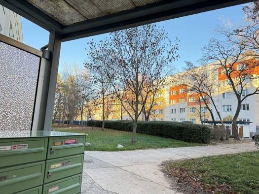 Wohnung zum Kauf provisionsfrei 89.000 € 2 Zimmer 51 m² 2. Geschoss Kattowitzer Straße 16 Südstadt Süd 06128