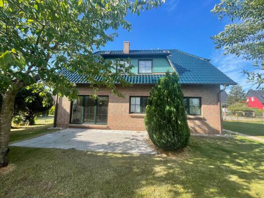 Haus zum Kauf 499.000 € 10 Zimmer 290 m² 945 m² Grundstück Wiek Wiek 18556