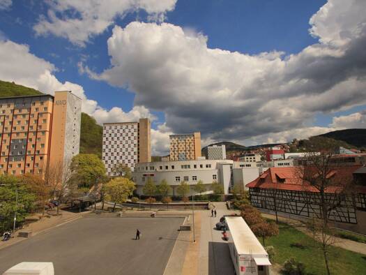 Wohnung zur Miete 280 € 2 Zimmer 54,3 m² 8. Geschoss Friedrich-König-Straße 11 Suhl 98527