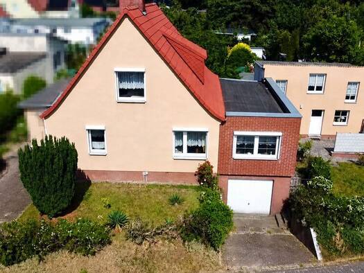 Einfamilienhaus zum Kauf 259.000 € 8 Zimmer 138,7 m² 615 m² Grundstück Bergen Bergen auf Rügen 18528