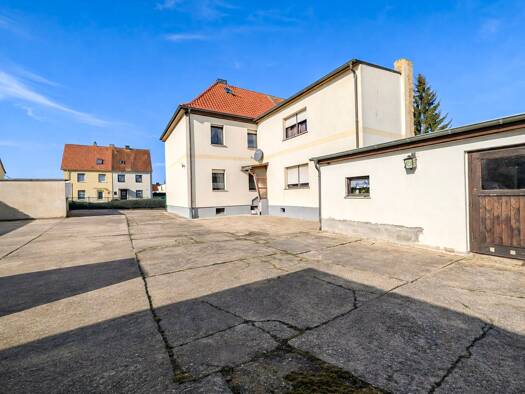Mehrfamilienhaus zum Kauf 329.000 € 5 Zimmer 147,9 m² 1.000 m² Grundstück Delitzsch 04509