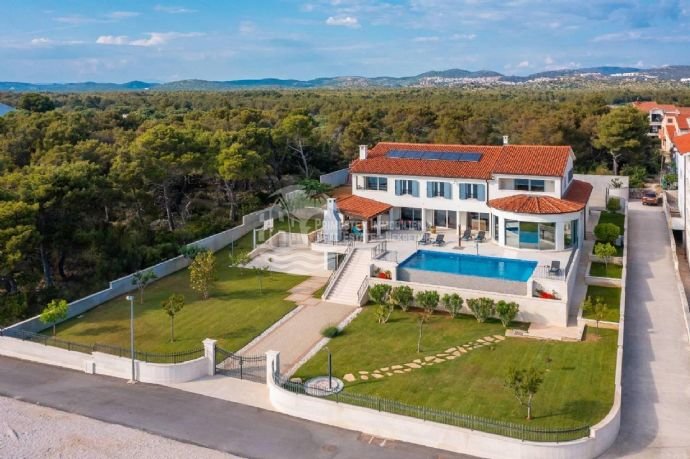 Villa zum Kauf 5.300.000 € 10 Zimmer 1.000 m²<br/>Wohnfläche 2.600 m²<br/>Grundstück Sibenik 22000