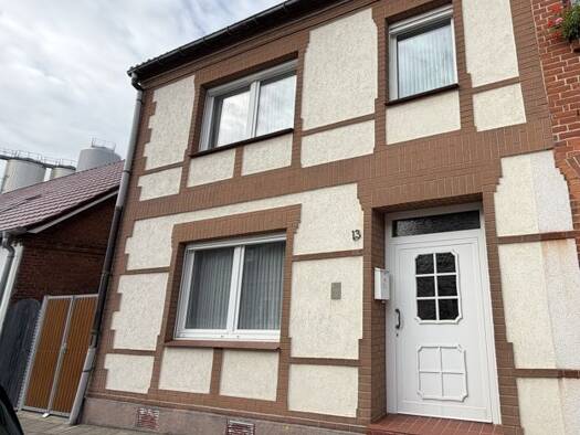 Einfamilienhaus zum Kauf 99.000 € 100 m² 519 m² Grundstück Lübz Lübz 19386
