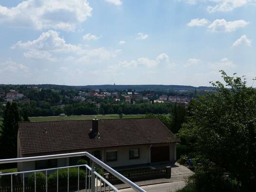 Wohnung zur Miete 950 € 3 Zimmer 83 m² Geschoss 1/2 frei ab 01.03.2026 Löblerinweg 39 Neustadt Neustadt an der Aisch 91413