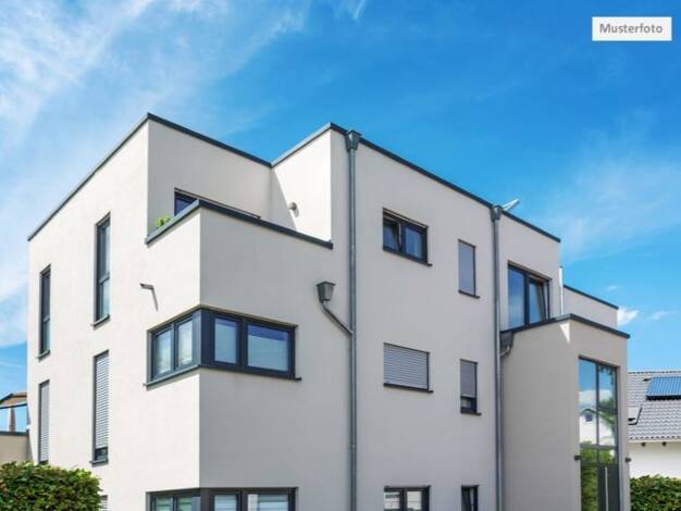 Haus zum Kauf provisionsfrei 170.000 € 272 m² 399 m² Grundstück Merseburg Merseburg 06217