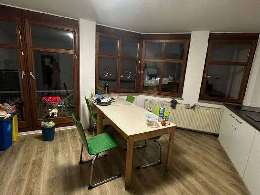 WG-Zimmer zur Miete 200 € 12 m² Geschoss 3/5 frei ab 01.05.2026 Neckarau Mannheim 68199