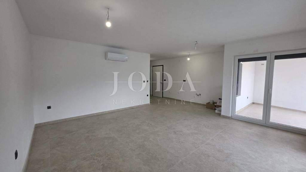 Wohnung zum Kauf 385.000 € 4 Zimmer 95 m² EG Novi Vinodolski