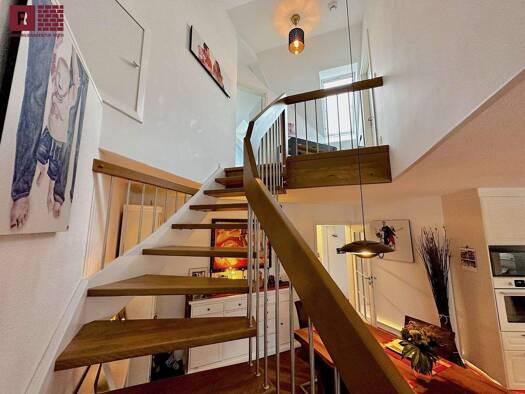 Maisonette zur Miete 1.990 € 4 Zimmer 140 m² 3. Geschoss frei ab 01.03.2026 Neu-Isenburg 63263