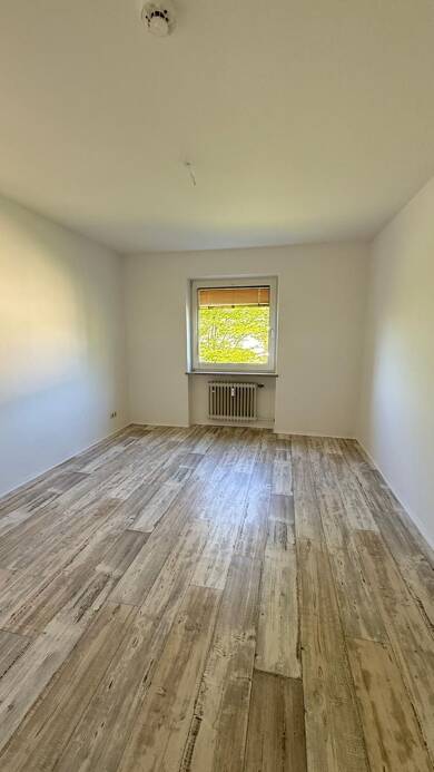 Wohnung zur Miete 840 € 4 Zimmer 79,7 m² 1. Geschoss frei ab 01.06.2025 Brixener Straße 8 Dreifaltigkeit Amberg 92224