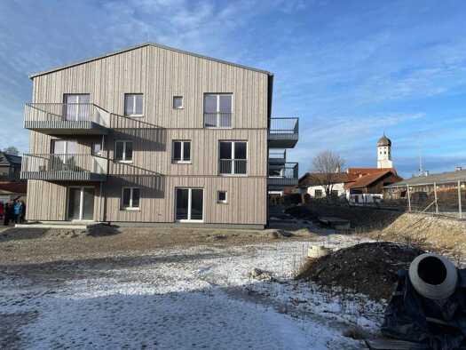 Wohnung zur Miete nur mit Wohnberechtigungsschein 1.187 € 4 Zimmer 91,3 m² 1. Geschoss frei ab sofort Raiffeisenstraße 3 Erling Andechs 82346
