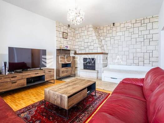 Wohnung zum Kauf 450.000 € 2 Zimmer 109,8 m² 2. Geschoss Duće Dugi Rat 21315