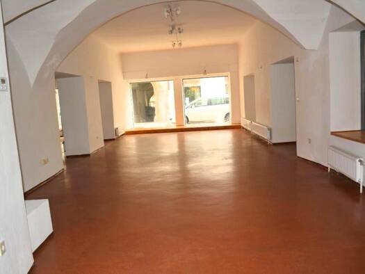 Laden zur Miete 429 € 190 m² Verkaufsfläche Haratzmüllerstrasse 12 Steyr Steyr 4400