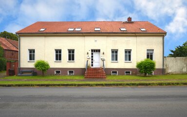 Mehrfamilienhaus zum Kauf 330.000 € 23 Zimmer 284 m² 3.916 m² Grundstück Damme Nennhausen 14715