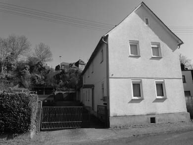 Mehrfamilienhaus zum Kauf 399.000 € 8 Zimmer 250 m² 641 m² Grundstück Ehringshausen Ehringshausen 35630