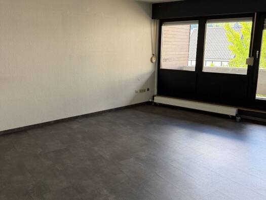 Wohnung zur Miete 595 € 4 Zimmer 119 m² 1. Geschoss frei ab 01.08.2026 Berta- Schulz- Straße 9 Wiehl 51674
