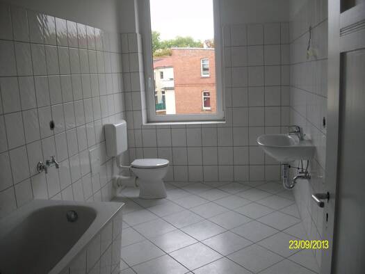 Wohnung zur Miete 352 € 2 Zimmer 64 m² 3. Geschoss frei ab sofort Stendal 39576
