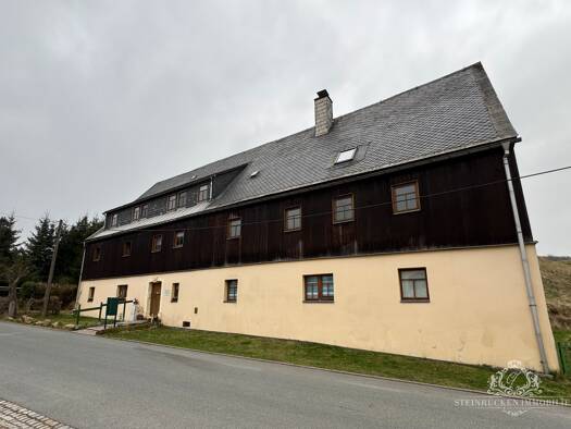 Haus zum Kauf 160.000 € 22 Zimmer 488 m² 2.525 m² Grundstück Lange Straße 34 Geising 01778