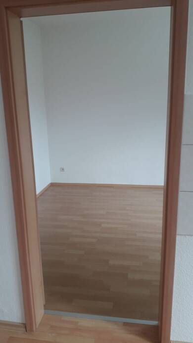 Wohnung zur Miete 325 € 2 Zimmer 50,2 m² 1. Geschoss frei ab sofort Ernst - Borsbach - Str. 8 Bitterfeld Bitterfeld-Wolfen 06749