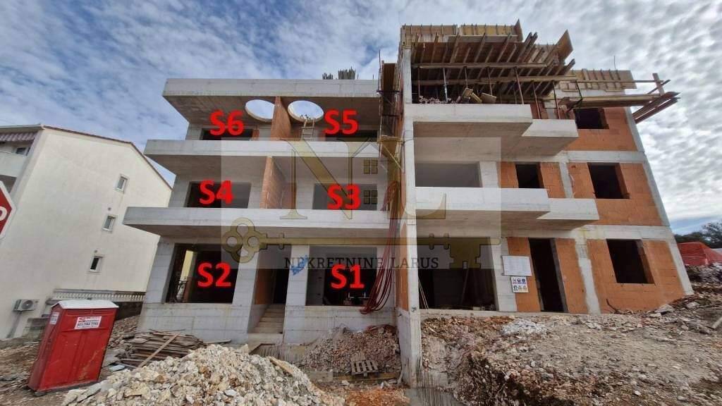 Wohnung zum Kauf 230.000 € 3 Zimmer 57 m² 1. Geschoss Okrug