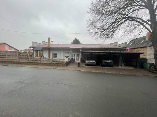 Einfamilienhaus zum Kauf provisionsfrei 111.300 € 6 Zimmer 200 m² 625 m² Grundstück Wuschlaub Lützen 06686