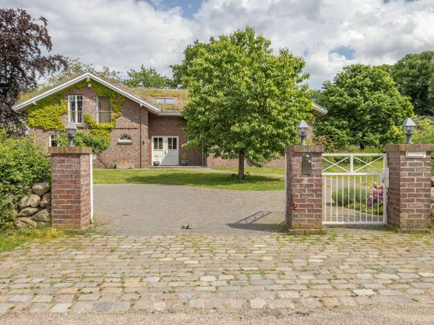 Einfamilienhaus zum Kauf 1.200.000 € 10 Zimmer 314,8 m² 2.072 m² Grundstück Seedorf Seedorf 23823