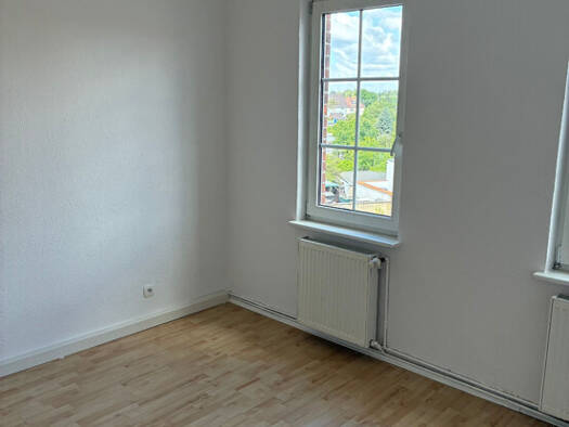 Wohnung zur Miete 800 € 4 Zimmer 100 m² Schkeuditz 04435