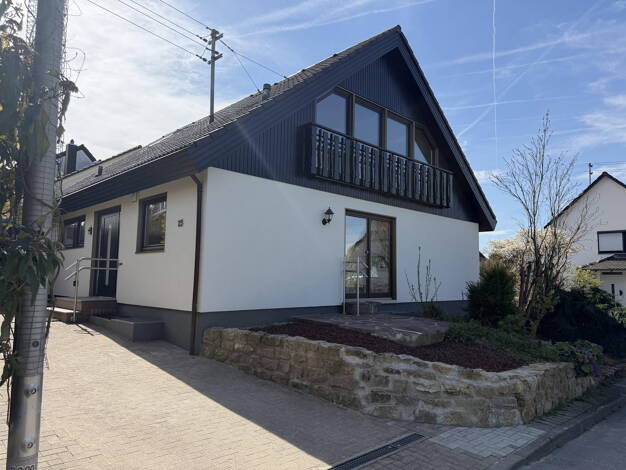 Einfamilienhaus zum Kauf provisionsfrei 945.000 € 7 Zimmer 202 m² 390 m² Grundstück Beihingen Freiberg 71691