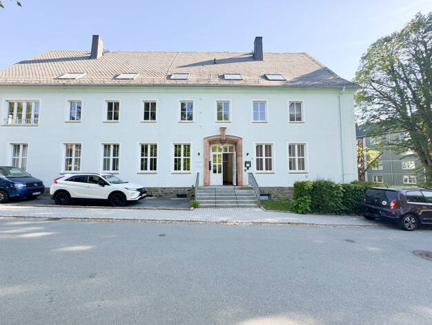 Praxisfläche zur Miete 750 € 5 Zimmer 111 m² Bürofläche Zschopau 09405