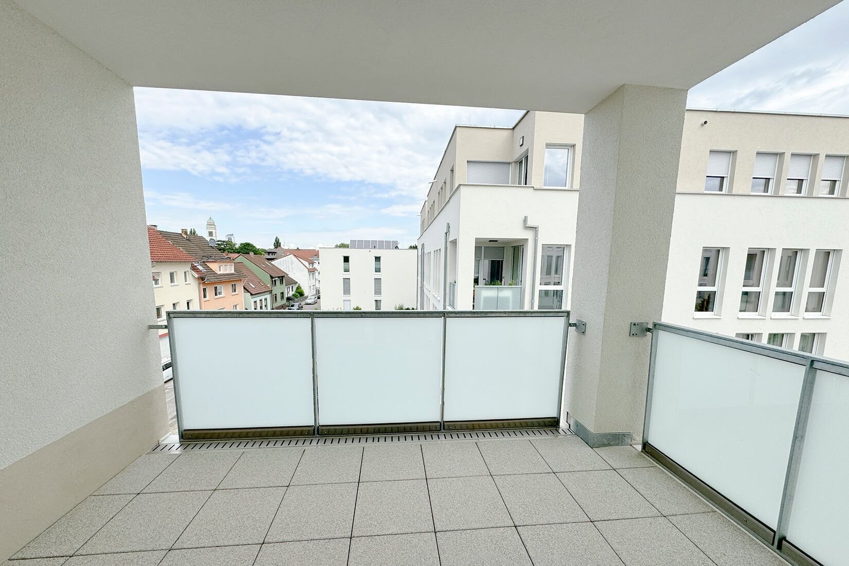 Wohnung zum Kauf 368.740 € 2 Zimmer 81,7 m²<br/>Wohnfläche 2.<br/>Geschoss Kehl - Sundheim Kehl 77694