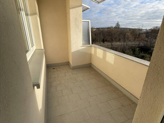 Wohnung zur Miete 426 € 2 Zimmer 55,4 m² 1. Geschoss frei ab 01.05.2026 Merseburger Str. 290 Damaschkestraße Halle 06130