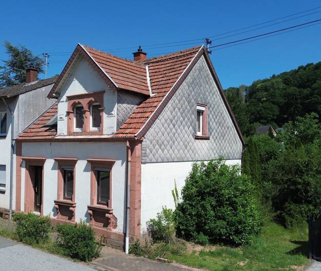 Einfamilienhaus zum Kauf 69.000 € 4 Zimmer 84,9 m² 589 m² Grundstück frei ab sofort Mittelbrunn 66851