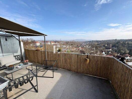 Wohnung zur Miete 1.100 € 3,5 Zimmer 109,7 m² Kitzingen 97318