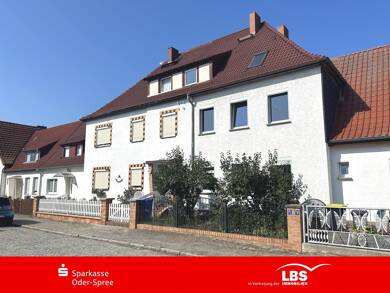 Doppelhaushälfte zum Kauf 148.000 € 6 Zimmer 107 m² 318 m² Grundstück Neue Zeit Schwedt 16303