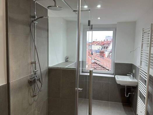 Wohnung zur Miete 1.125 € 4 Zimmer 82 m² 3. Geschoss frei ab sofort Kernstraße 15 Gostenhof Nürnberg 90429