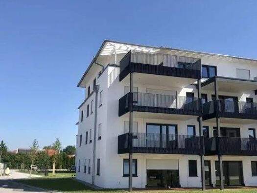 Wohnung zur Miete 1.070 € 3 Zimmer 106 m² 2. Geschoss frei ab 01.11.2026 Mühldorf Mühldorf a.Inn 84453