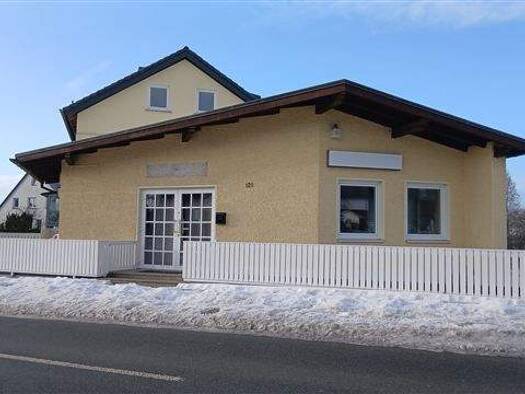 Bürofläche zur Miete 680 € 2 Zimmer 90 m² Bürofläche Helmbrechts 95233