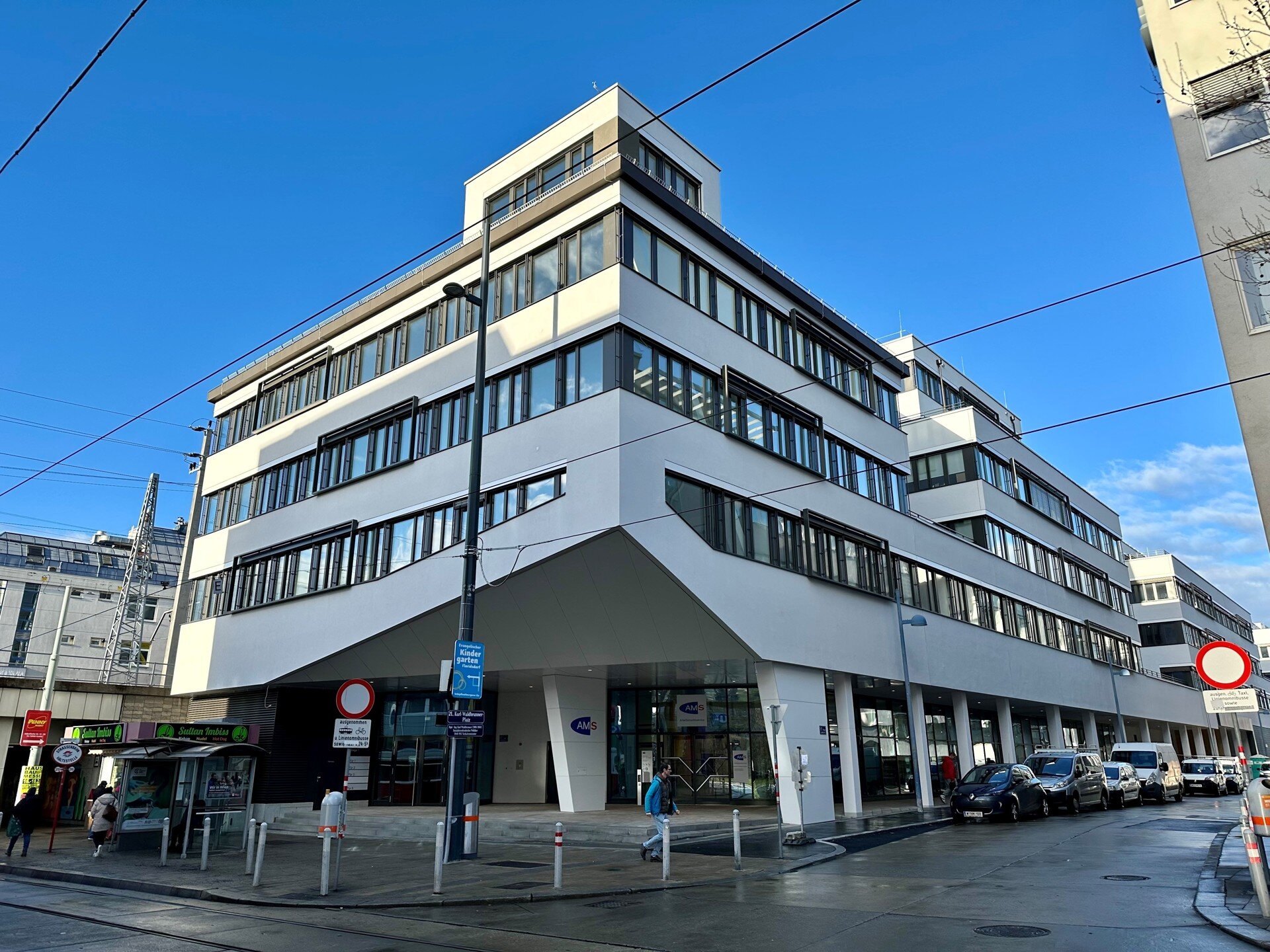 Bürofläche zur Miete 15,33 € 298,7 m²<br/>Bürofläche Wien 1210