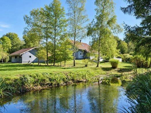 Chalet zum Kauf provisionsfrei 595.000 € 6 Zimmer 160 m² 15.660 m² Grundstück frei ab sofort Plancher-Bas 70290