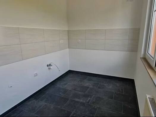 Wohnung zum Kauf 60.000 € 2 Zimmer 54 m² 2. Geschoss Hoyerswerda 02977