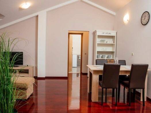 Haus zum Kauf 990.000 € 7 Zimmer 840 m² 2.200 m² Grundstück Cista Provo