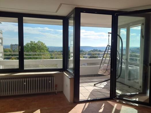 Wohnung zur Miete 890 € 3 Zimmer 80 m² Geschoss 7/8 frei ab 01.12.2025 Amberg 92224