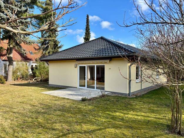 Bungalow zum Kauf 595.000 € 4 Zimmer 100 m² 956 m² Grundstück Groß Glienicke Potsdam 14476