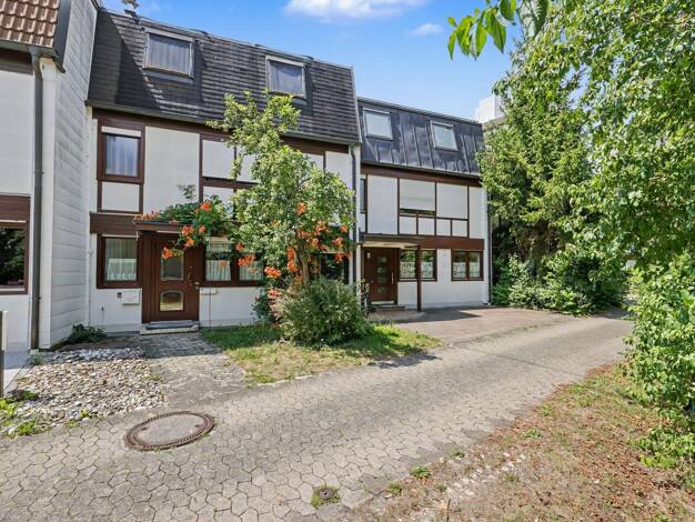 Reihenmittelhaus zum Kauf 699.000 € 7 Zimmer 132,2 m² 160 m² Grundstück Lohhof Unterschleißheim 85716