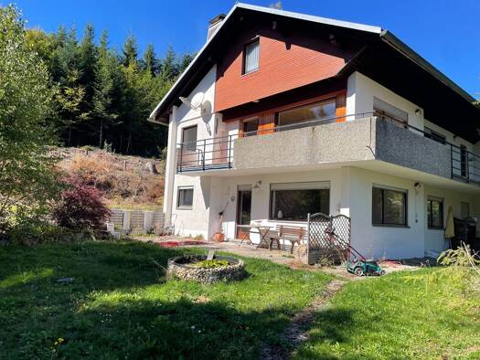 Mehrfamilienhaus zum Kauf provisionsfrei 460.000 € 6 Zimmer 150 m² 1.258 m² Grundstück frei ab sofort Hierholz Dachsberg (Südschwarzwald) 79875