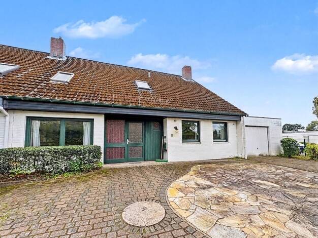 Reihenendhaus zum Kauf 395.000 € 6 Zimmer 131,1 m² 497 m² Grundstück Pinneberg 25421