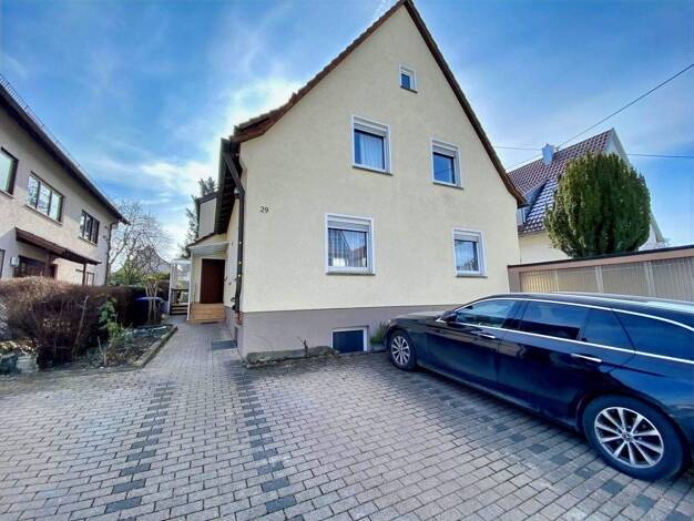 Mehrfamilienhaus zum Kauf 999.000 € 13 Zimmer 327 m² 553 m² Grundstück Leonberg 71229