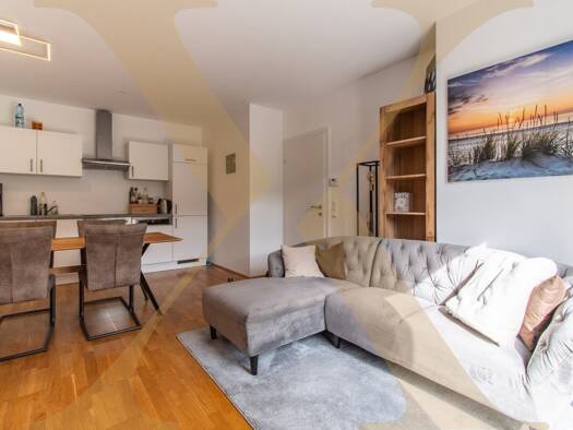 Wohnung zur Miete 579 € 2 Zimmer Lichtenberg 4040