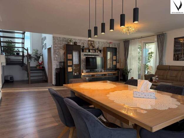 Einfamilienhaus zum Kauf 599.000 € 5,5 Zimmer 178 m² 701 m² Grundstück frei ab sofort Grappertshofen Scheinfeld 91443